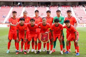 守门神李昊力挽狂澜，五次神扑助阵对阿联酋，首轮朝鲜之战四次英勇扑救显神勇