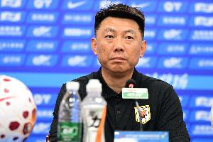 记者谈泰山0-3海港：技战术不在同层次，唐田能力未必比韩鹏好